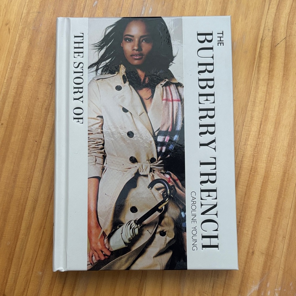 Burberry Gray and Black Fashion Book